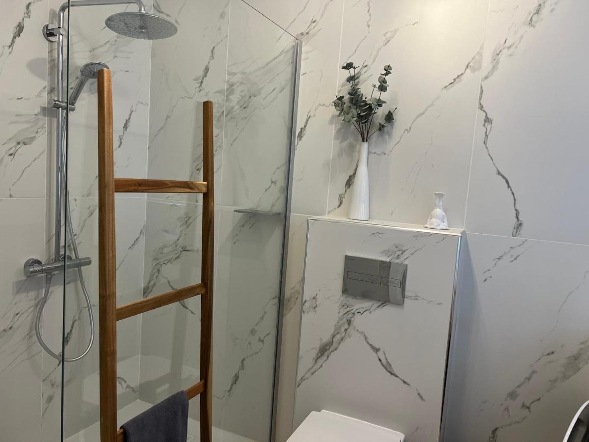 Modern Seaview Townhouse In Coral Bay (Adults Only) Apartment เปเยีย ภายนอก รูปภาพ