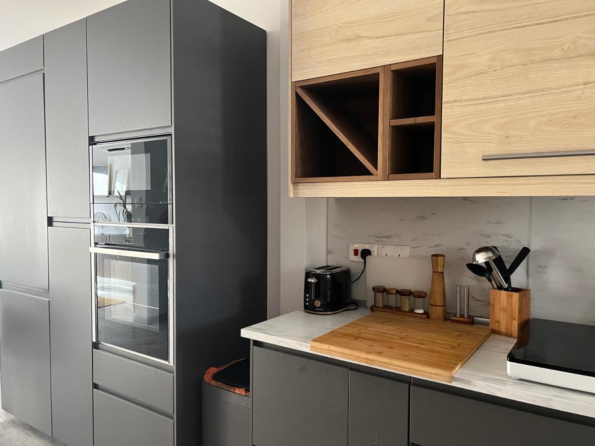 Modern Seaview Townhouse In Coral Bay (Adults Only) Apartment เปเยีย ภายนอก รูปภาพ